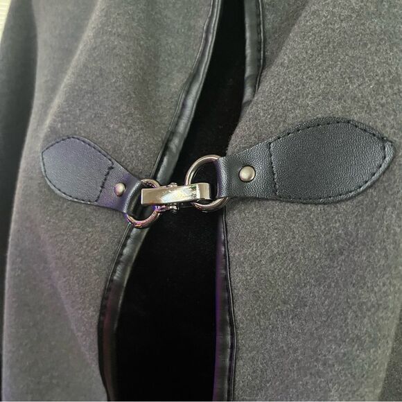 Torrid Gray Marled Knit Cape Poncho with Faux Leather Trim One Size - Picture 3 of 7